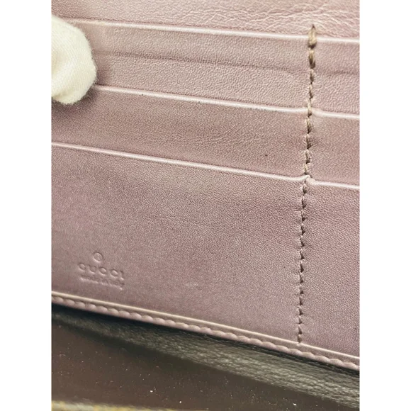 Women's Gucci Beautiful Wallet Opalescent Purple & Pink EUC In Box - Picture 9 of 10